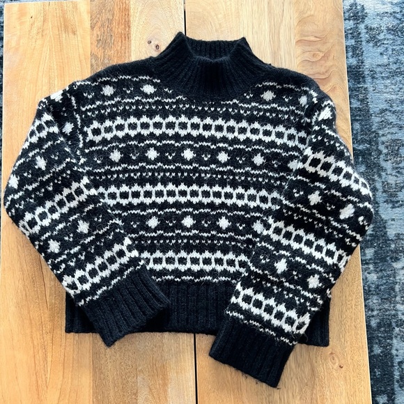 Sézane Robin Black and White Patterned Sweater - Picture 7 of 9